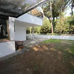Relaxing In A Spacious Flat Διαμέρισμα Rosolina Mare